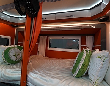 鉑鉆雙拓展內(nèi)飾 (3)