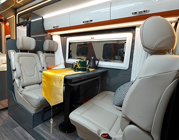 鉑鉆雙拓展內(nèi)飾 (4)