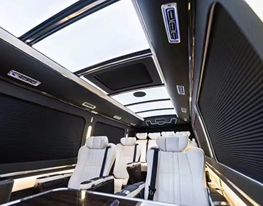 黑武士商務(wù)12座內(nèi)飾 (4)